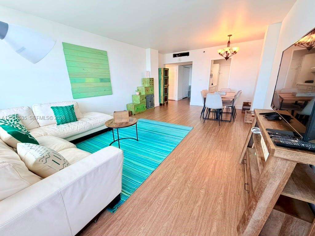 Decoplage at 100 Lincoln Rd, Miami Beach, FL 33139 - For Rent photo 1
