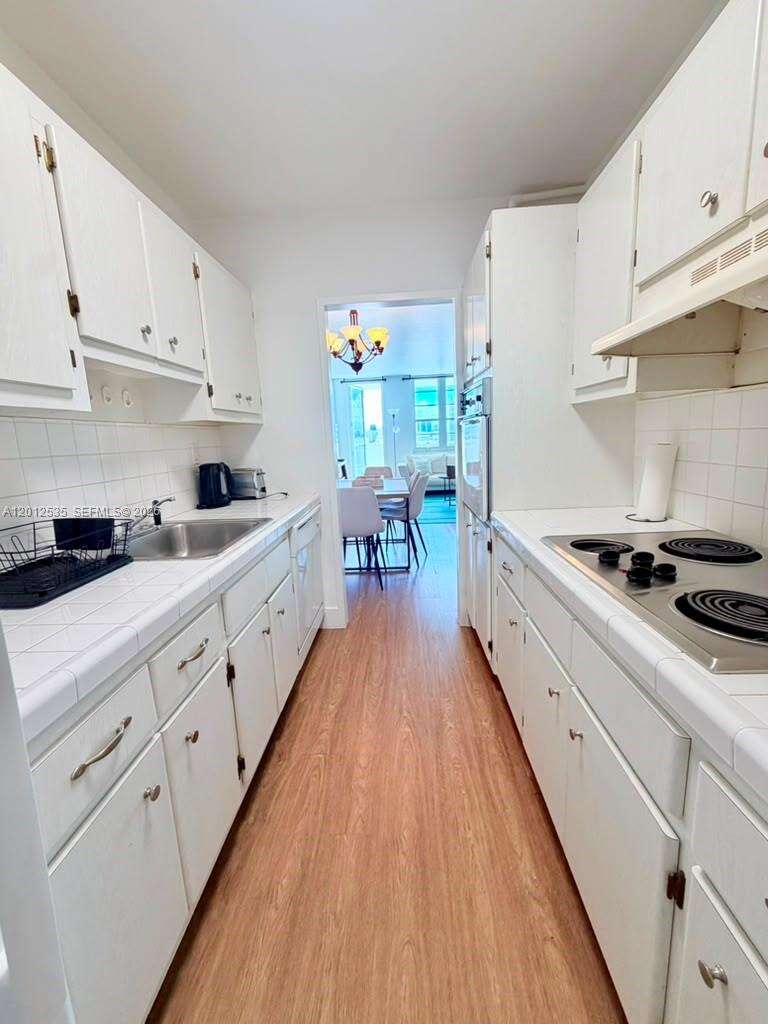 Decoplage at 100 Lincoln Rd, Miami Beach, FL 33139 - For Rent photo 11