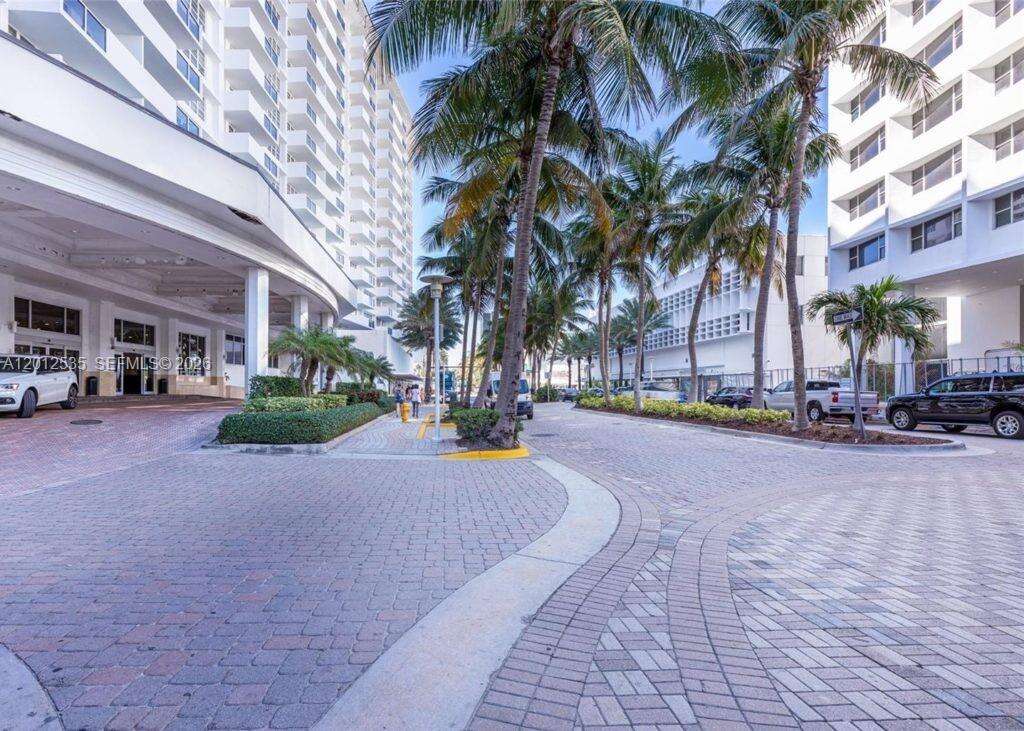 Decoplage at 100 Lincoln Rd, Miami Beach, FL 33139 - For Rent photo 22