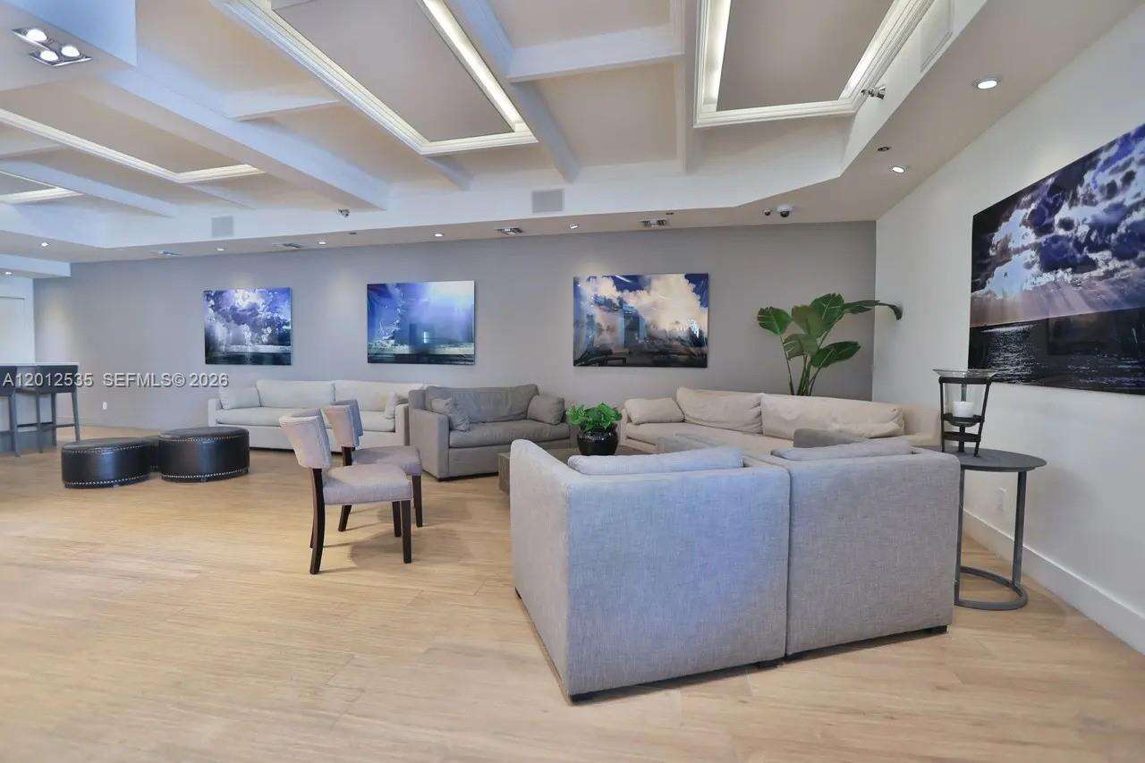 Decoplage at 100 Lincoln Rd, Miami Beach, FL 33139 - For Rent photo 23