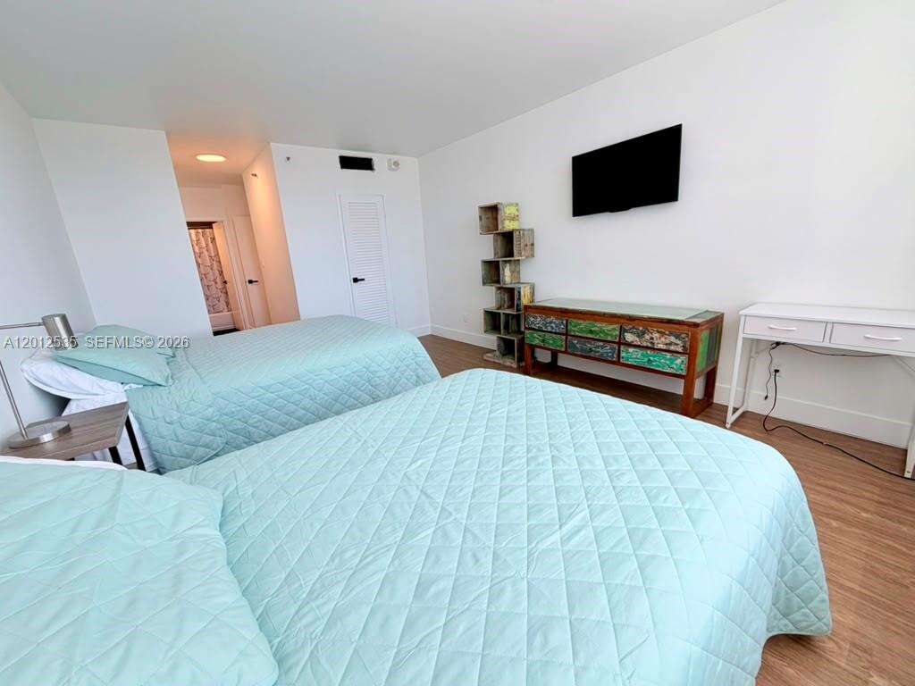 Decoplage at 100 Lincoln Rd, Miami Beach, FL 33139 - For Rent photo 6