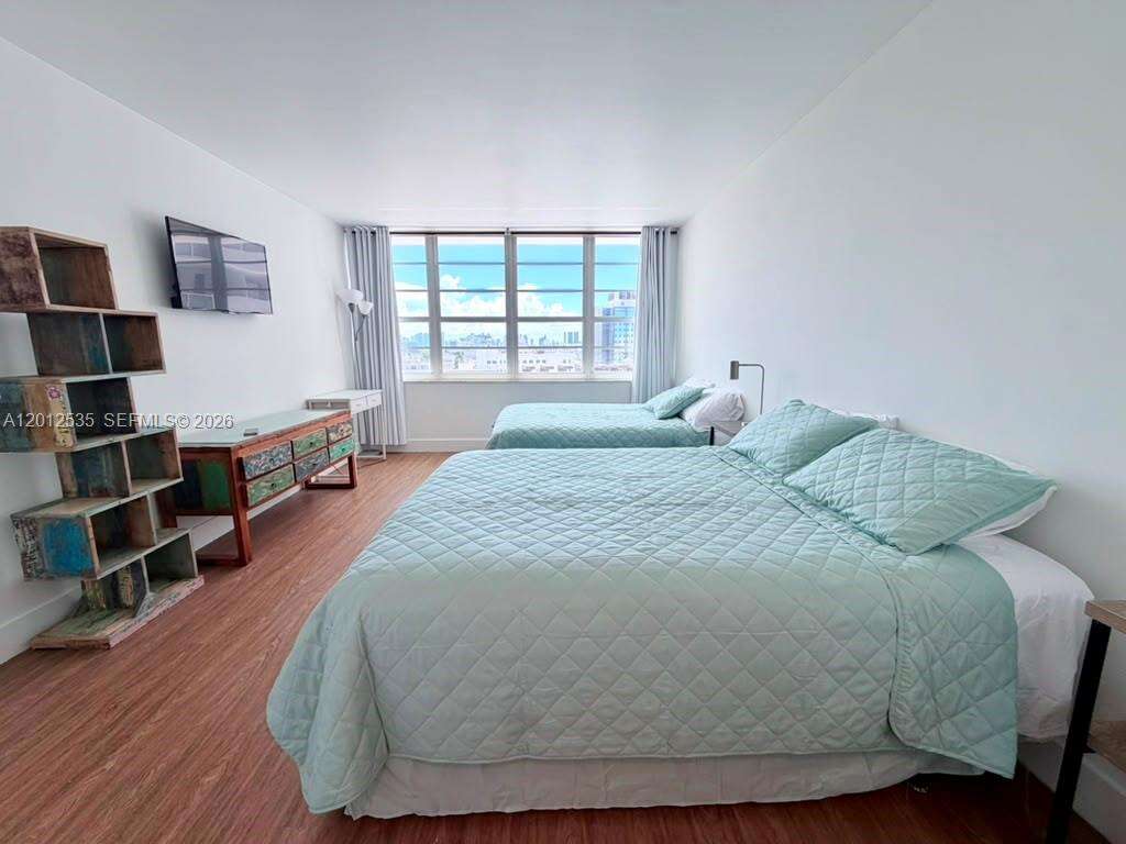 Decoplage at 100 Lincoln Rd, Miami Beach, FL 33139 - For Rent photo 7