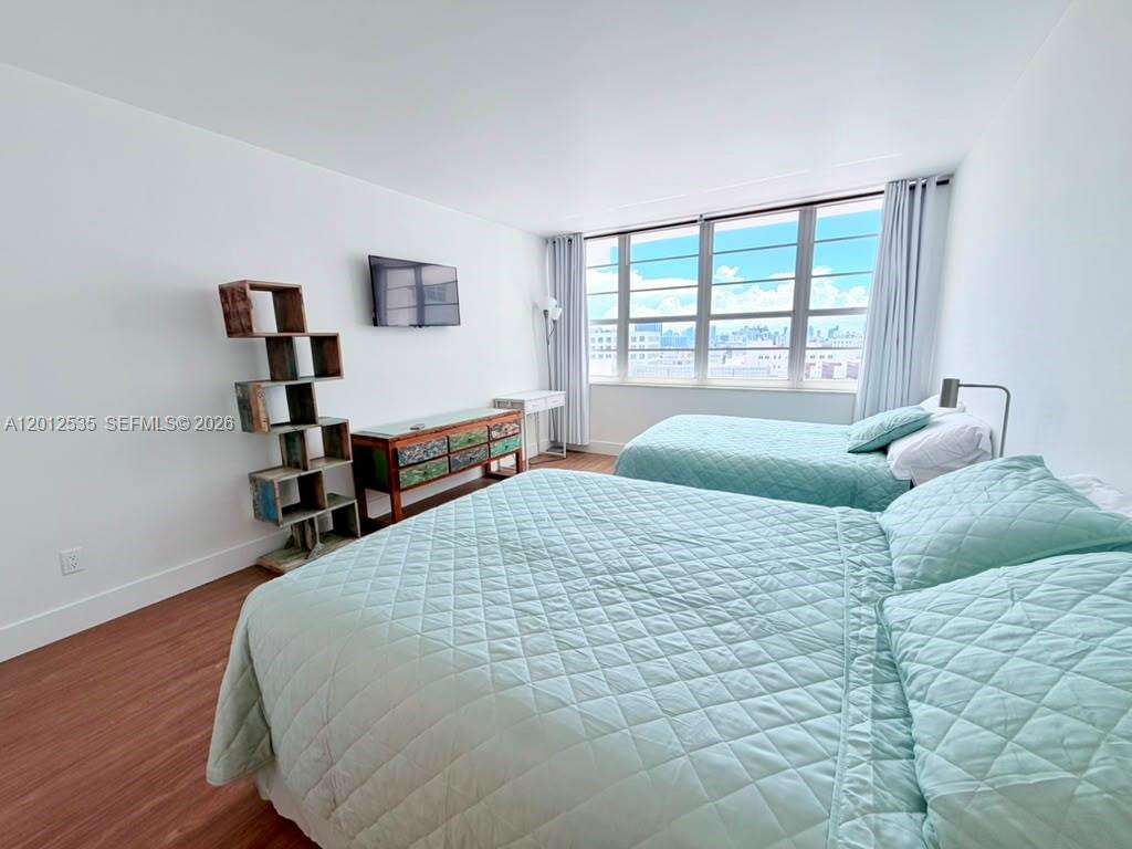 Decoplage at 100 Lincoln Rd, Miami Beach, FL 33139 - For Rent photo 8