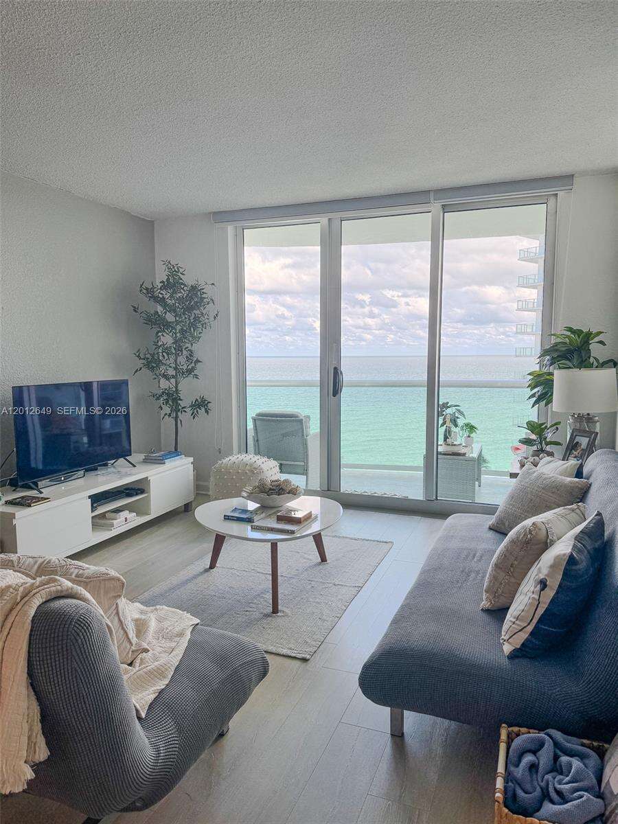 The Tides at 3901 Ocean Dr, Hollywood, FL 33019 - For Rent photo 15