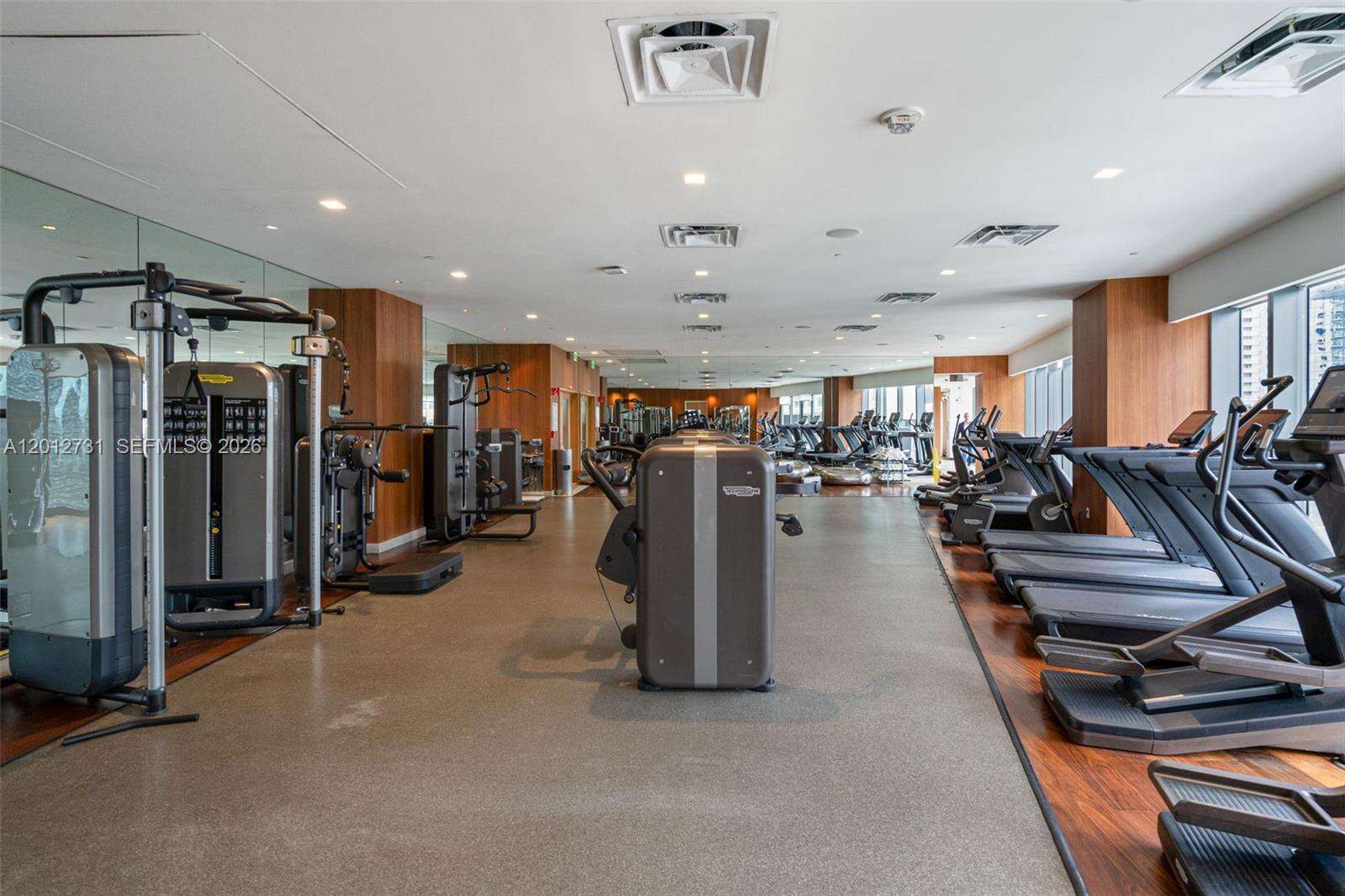 Sls Brickell at 1300 Miami Ave, Miami, FL 33130 - For Rent photo 52