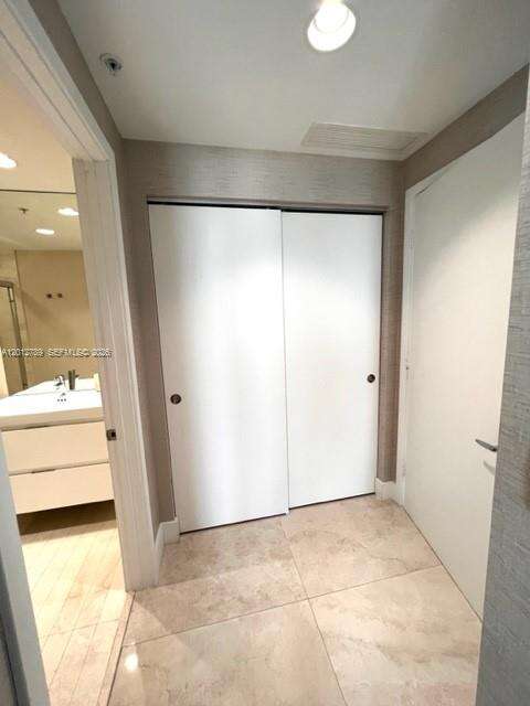 Marina Palms at 17111 Biscayne Blvd, North Miami Beach, FL 33160 - For Rent photo 19