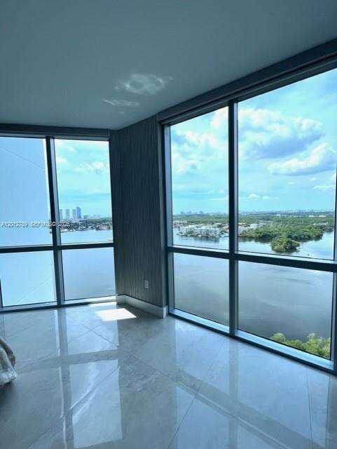 Marina Palms at 17111 Biscayne Blvd, North Miami Beach, FL 33160 - For Rent photo 26