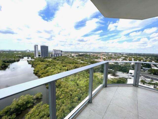Marina Palms at 17111 Biscayne Blvd, North Miami Beach, FL 33160 - For Rent photo 36