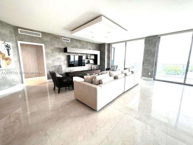 Marina Palms at 17111 Biscayne Blvd, North Miami Beach, FL 33160 - For Rent photo 8