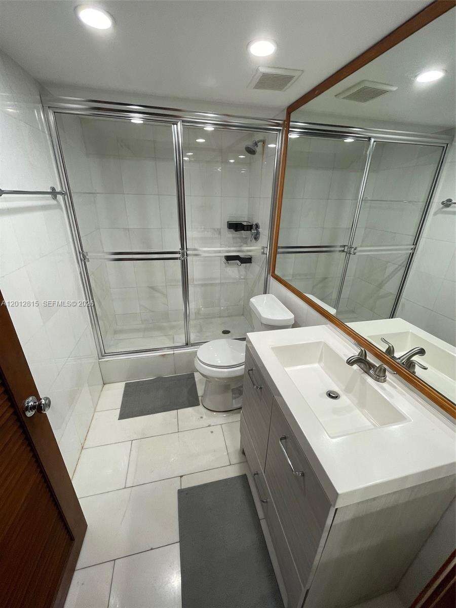 The Grand at 1717 Bayshore Dr, Miami, FL 33132 - For Rent photo 21