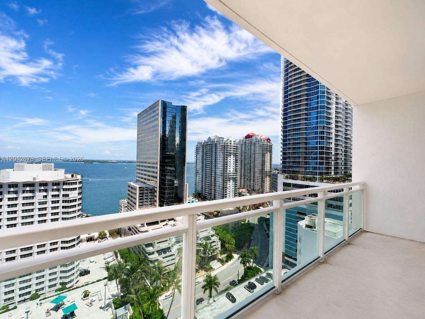 The Plaza On Brickell West at 951 Brickell Ave, Miami, FL 33131 - For Rent photo 12