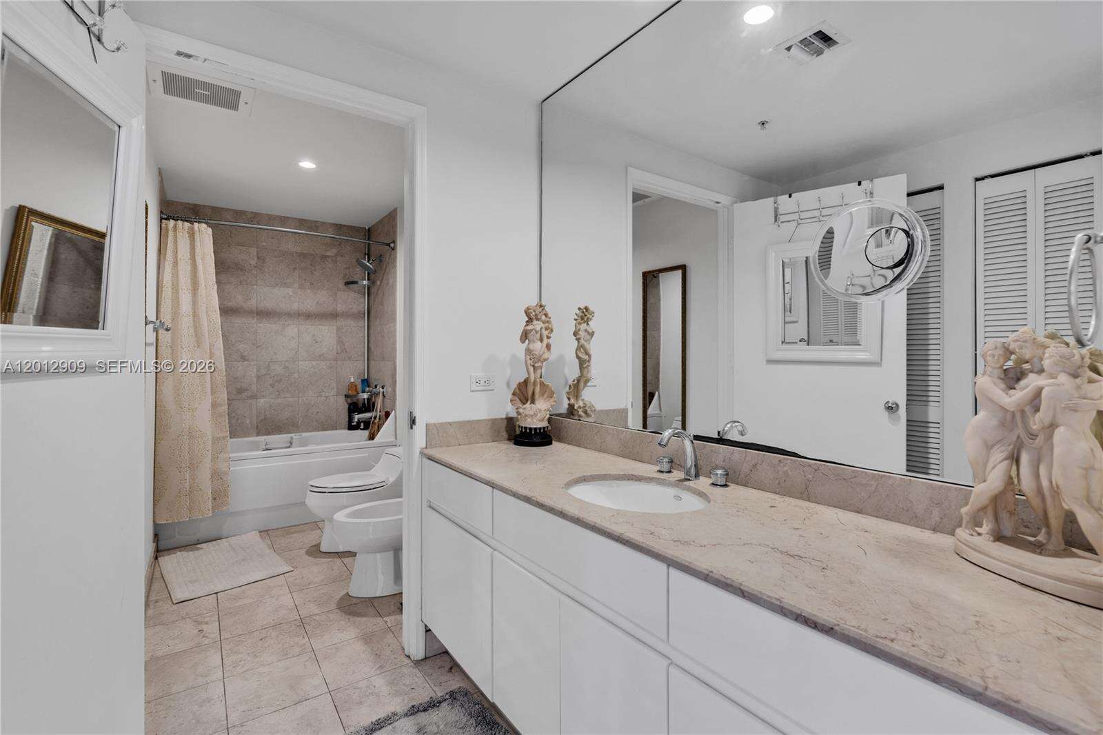 Three Tequesta Point at 848 Brickell Key Dr, Miami, FL 33131 - For Rent photo 21