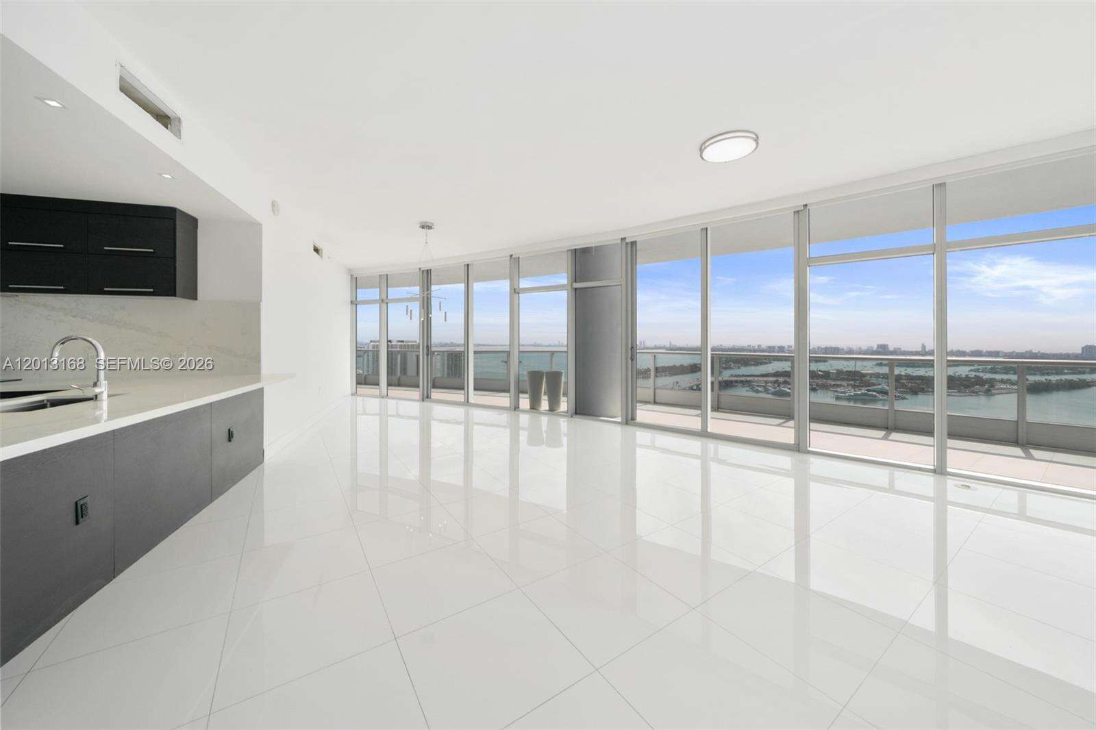 900 Biscayne at 900 Biscayne Blvd, Miami, FL 33132 - For Rent photo 2