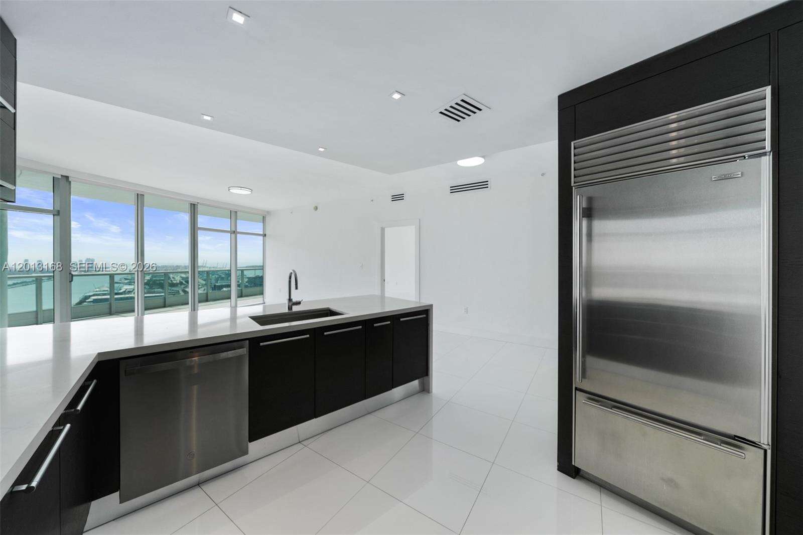 900 Biscayne at 900 Biscayne Blvd, Miami, FL 33132 - For Rent photo 13