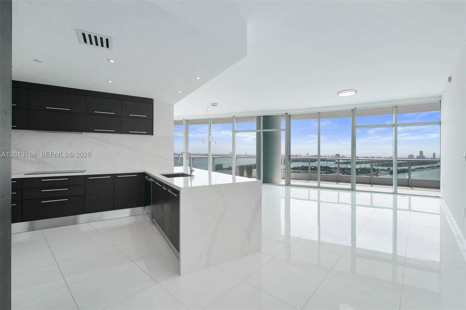 900 Biscayne at 900 Biscayne Blvd, Miami, FL 33132 - For Rent photo 16