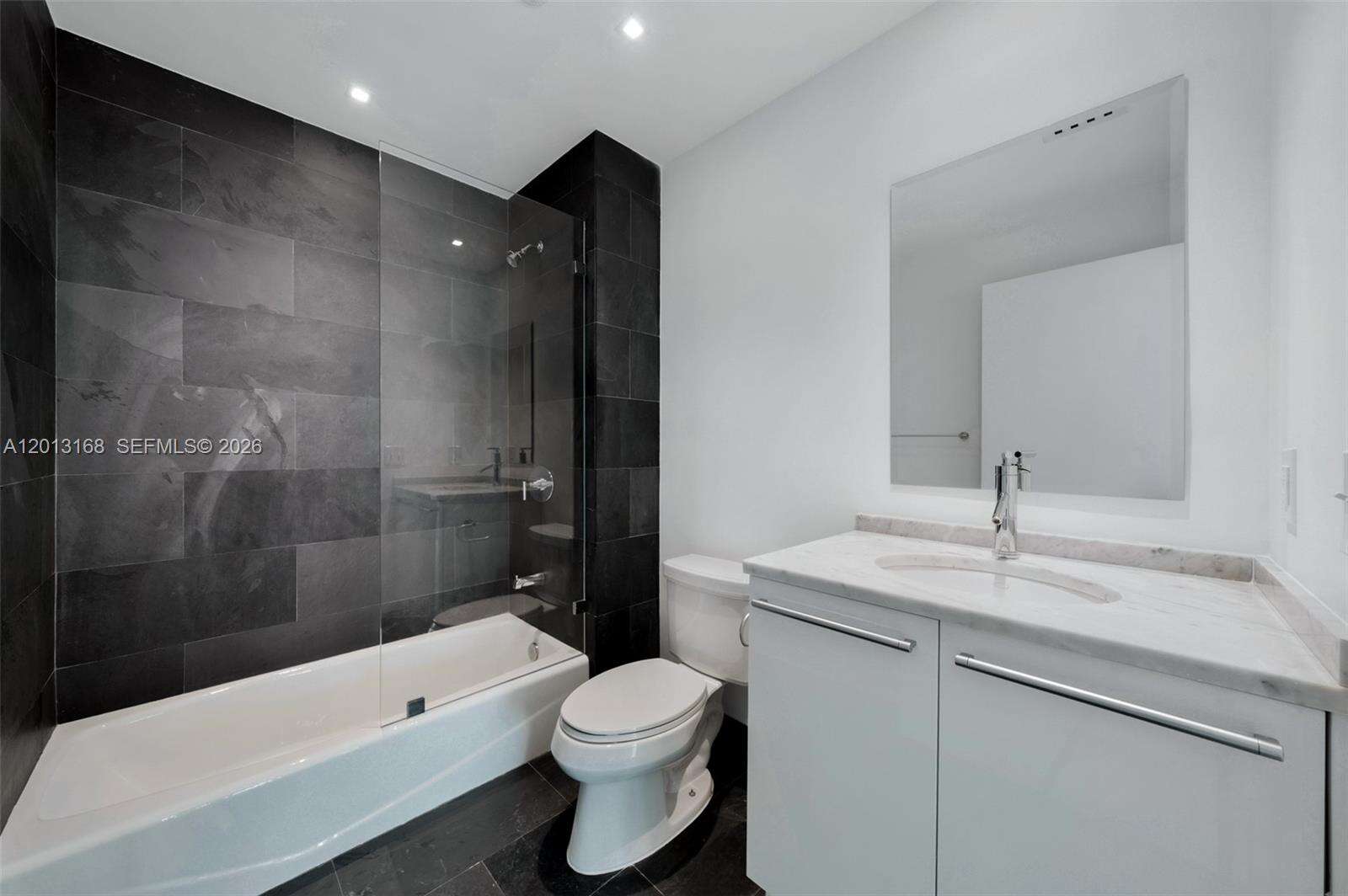 900 Biscayne at 900 Biscayne Blvd, Miami, FL 33132 - For Rent photo 25