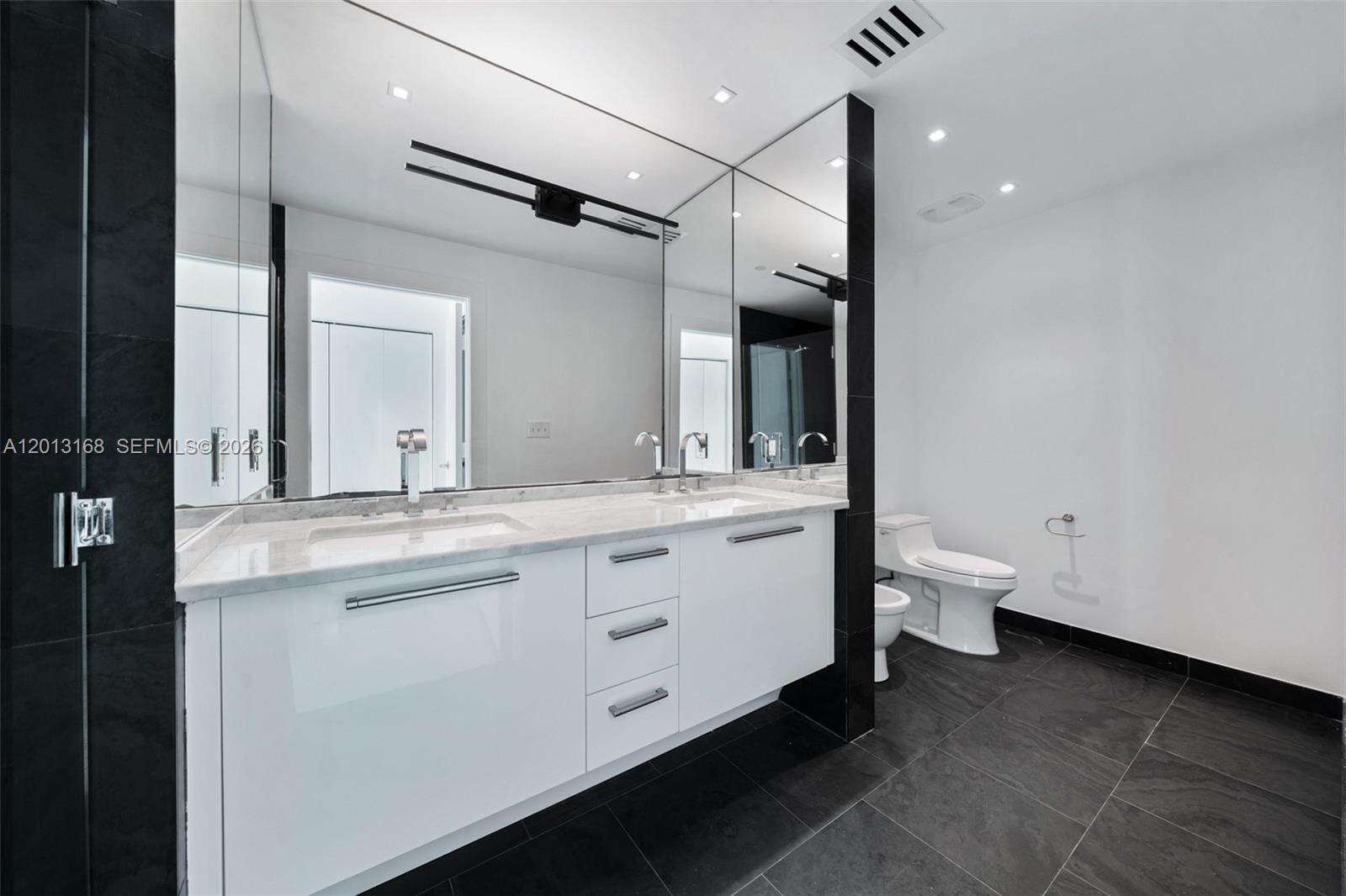 900 Biscayne at 900 Biscayne Blvd, Miami, FL 33132 - For Rent photo 8