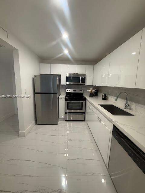 Roney Palace at 2301 Collins Ave, Miami Beach, FL 33139 - For Rent photo 12