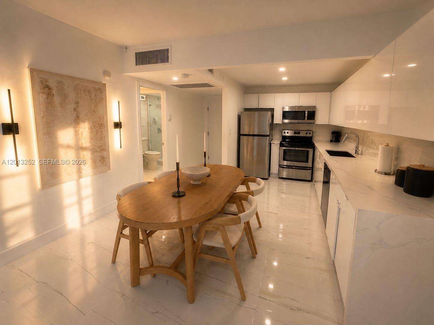Roney Palace at 2301 Collins Ave, Miami Beach, FL 33139 - For Rent photo 4
