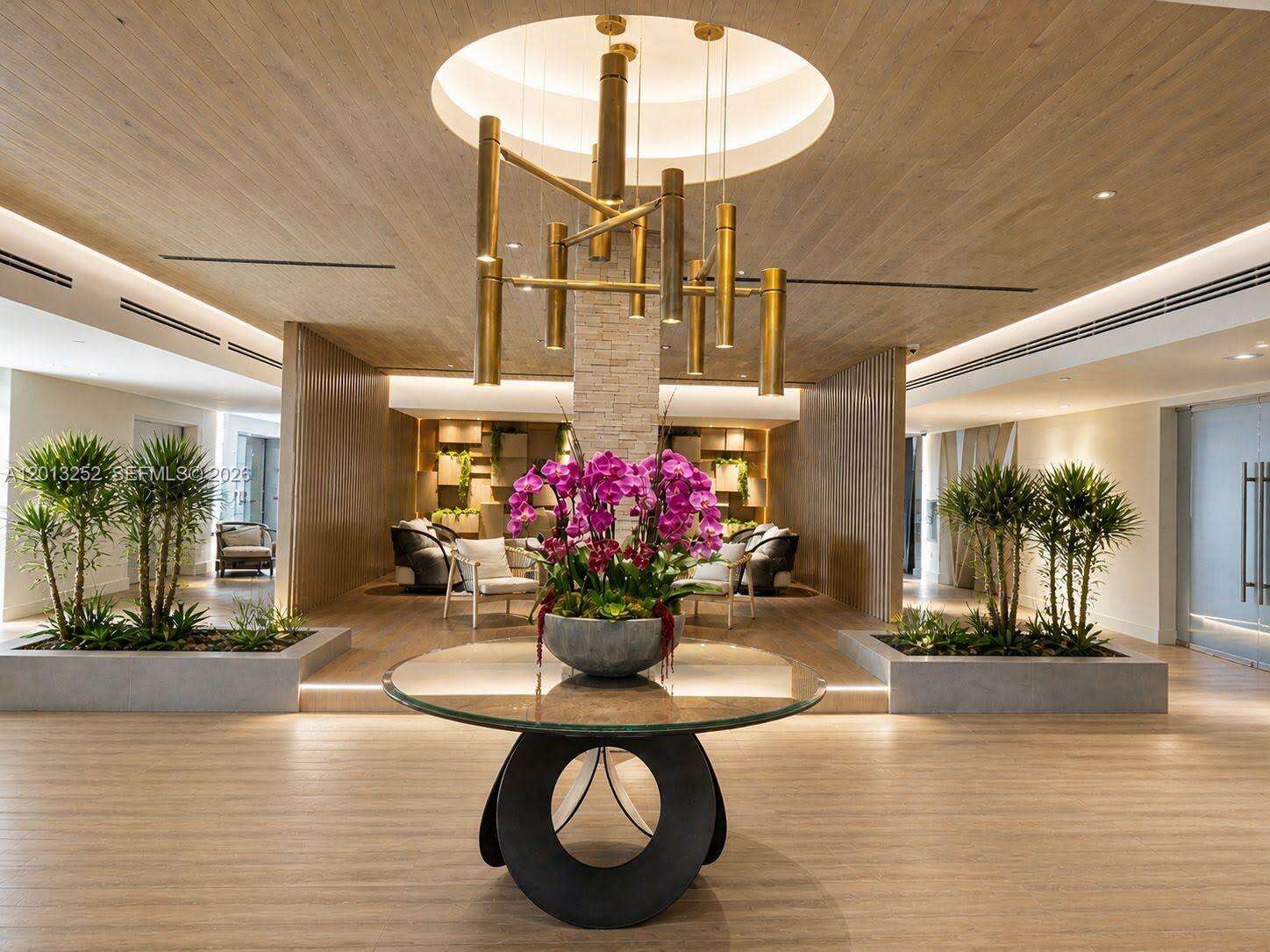 Roney Palace at 2301 Collins Ave, Miami Beach, FL 33139 - For Rent photo 10
