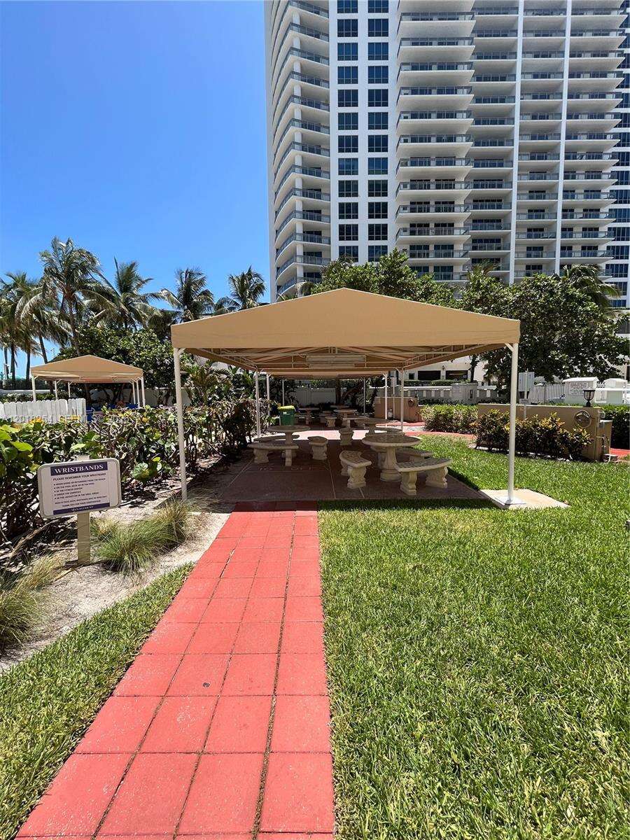 Alexander Towers at 3505 Ocean Dr, Hollywood, FL 33019 - For Rent photo 24