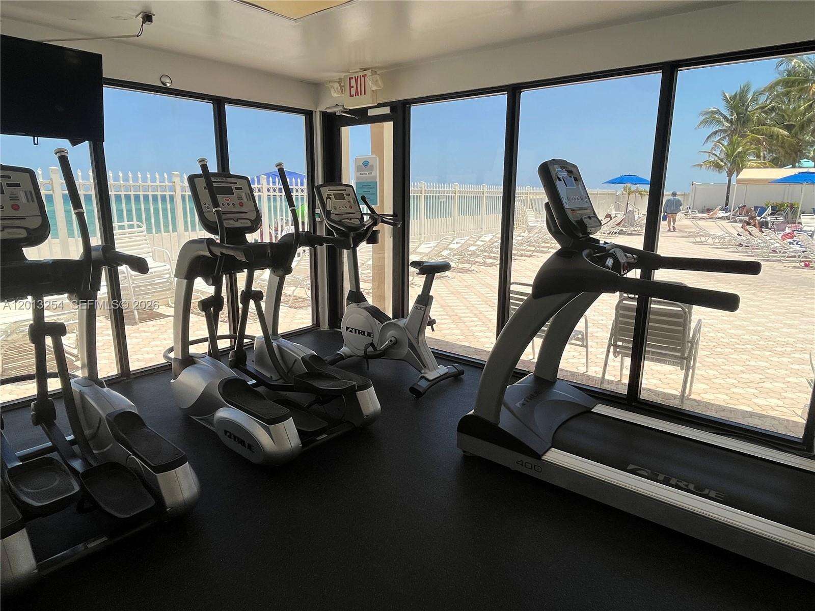 Alexander Towers at 3505 Ocean Dr, Hollywood, FL 33019 - For Rent photo 26