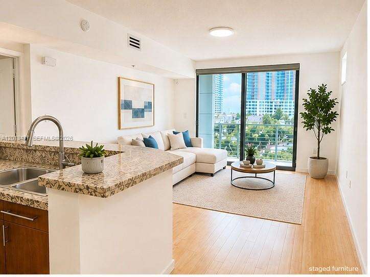 Cosmopolitan at 110 Washington Ave, Miami Beach, FL 33139 - For Rent photo 1