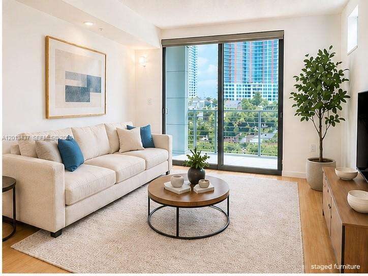 Cosmopolitan at 110 Washington Ave, Miami Beach, FL 33139 - For Rent photo 4