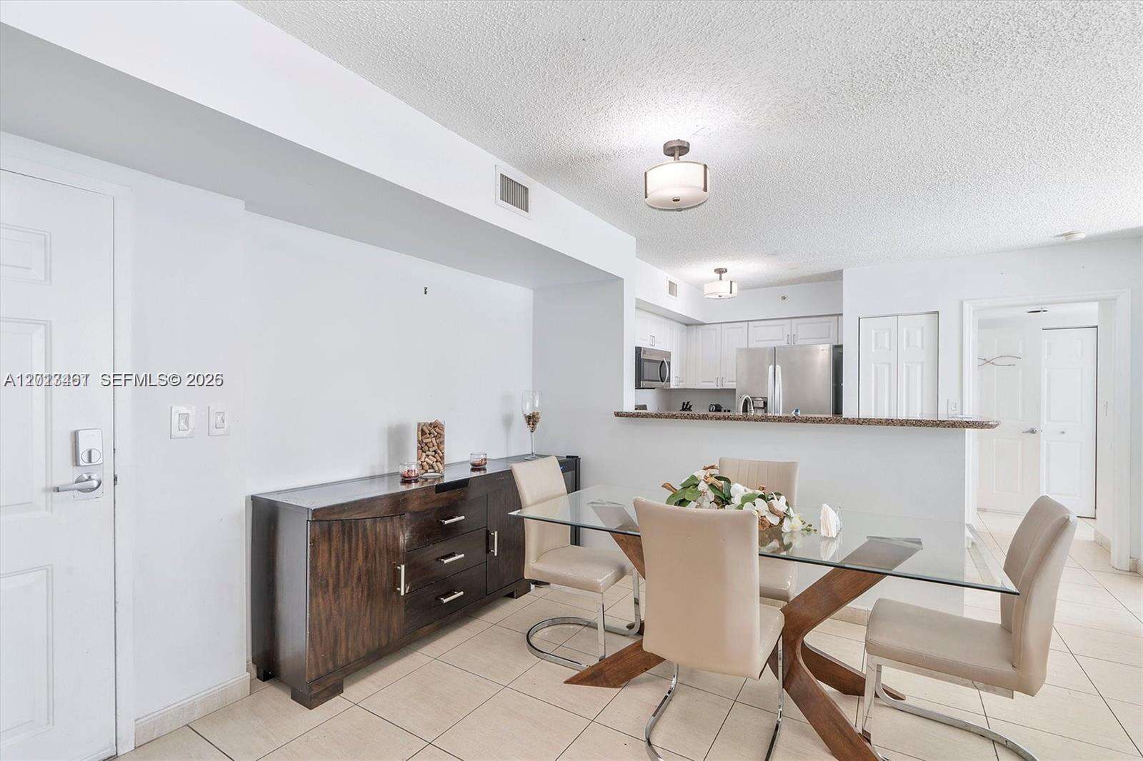 The Mark On Brickell at 1155 Brickell Bay Dr, Miami, FL 33131 - For Rent photo 5