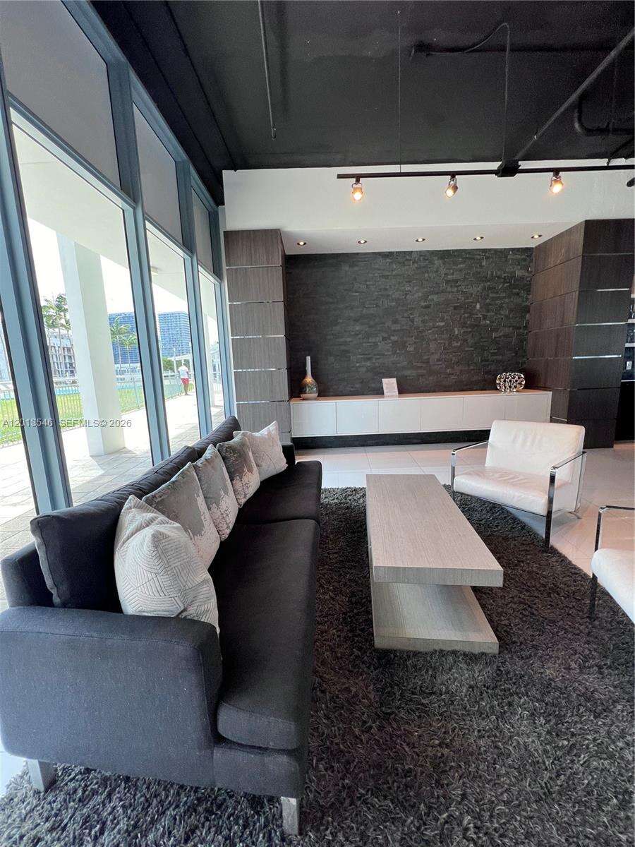 Blue at 601 36 St, Miami, FL 33137 - For Rent photo 25
