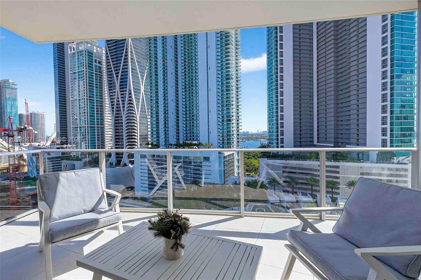 Paramount Miami Worldcenter at 851 1 Ave, Miami, FL 33132 - For Rent photo 19