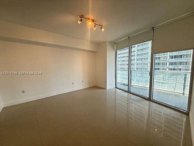 Icon Brickell 1 at 475 Brickell Ave, Miami, FL 33131 - For Rent photo 7