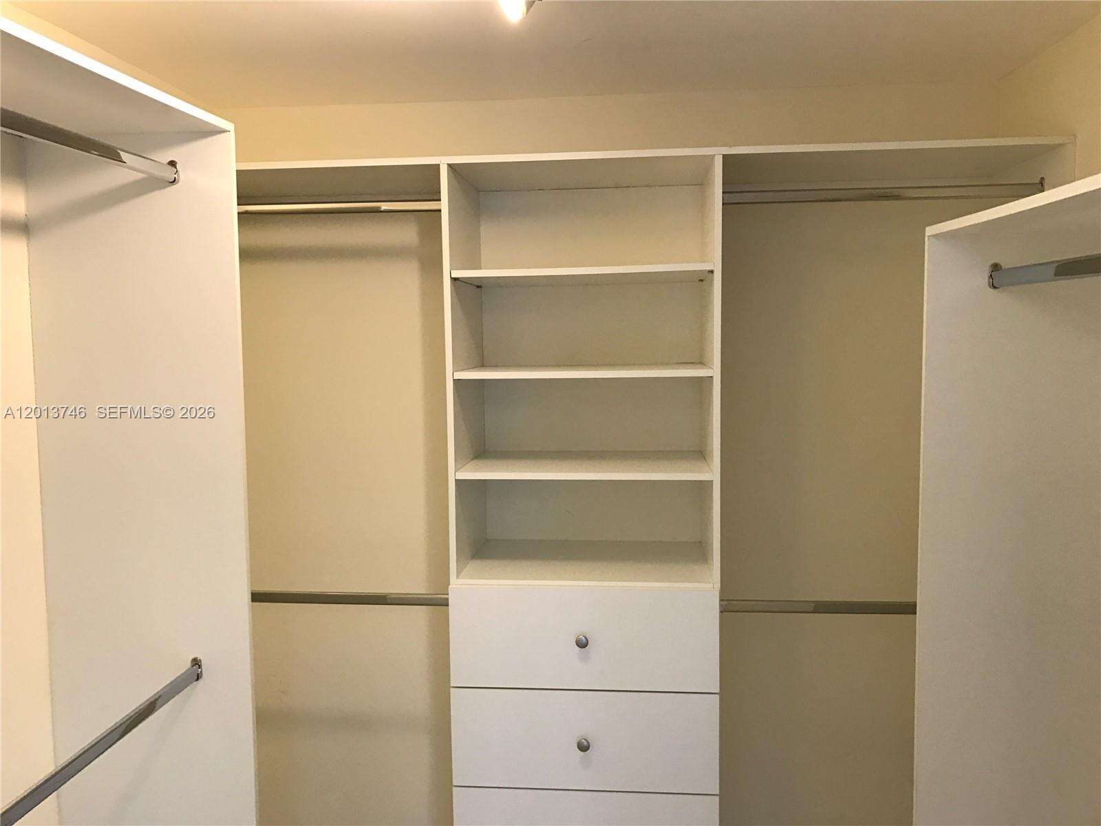 Icon Brickell 1 at 475 Brickell Ave, Miami, FL 33131 - For Rent photo 9