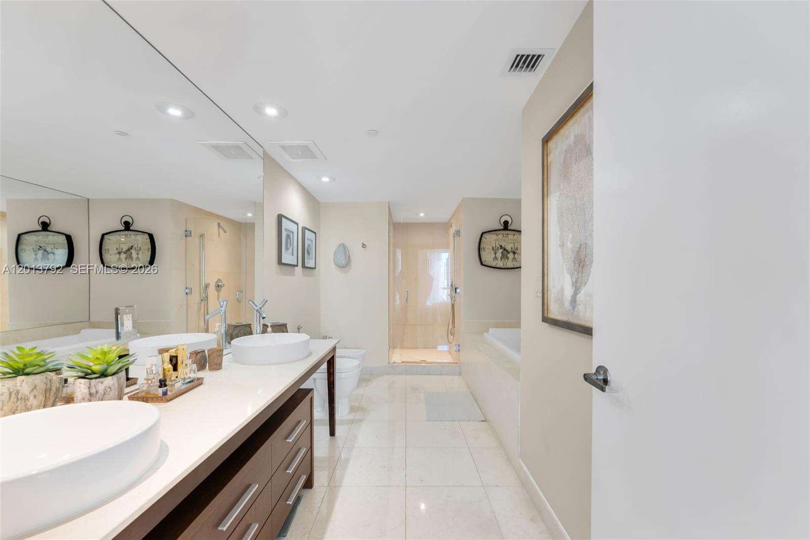 Icon Brickell 1 at 475 Brickell Ave, Miami, FL 33131 - For Rent photo 13
