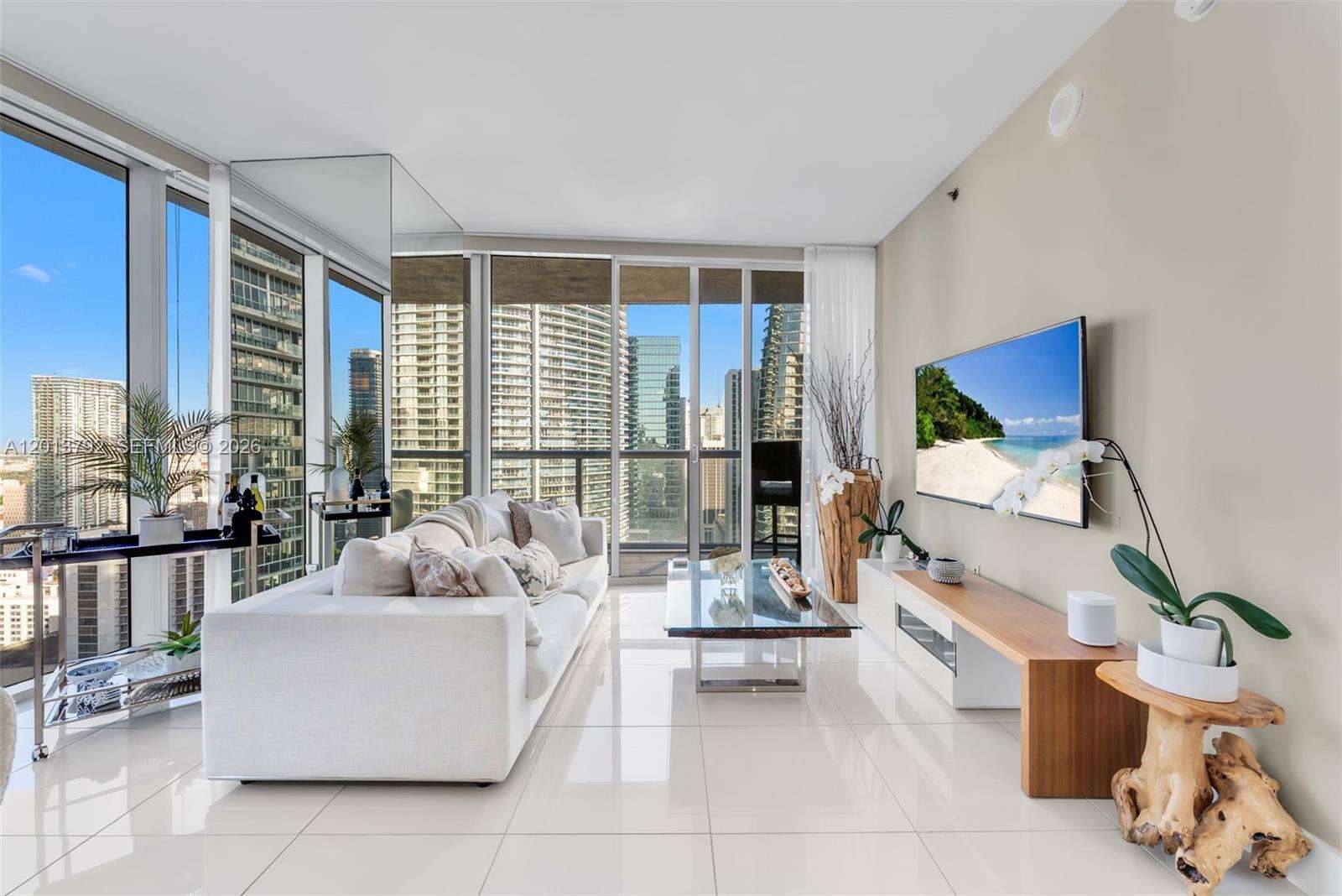 Icon Brickell 1 at 475 Brickell Ave, Miami, FL 33131 - For Rent photo 6