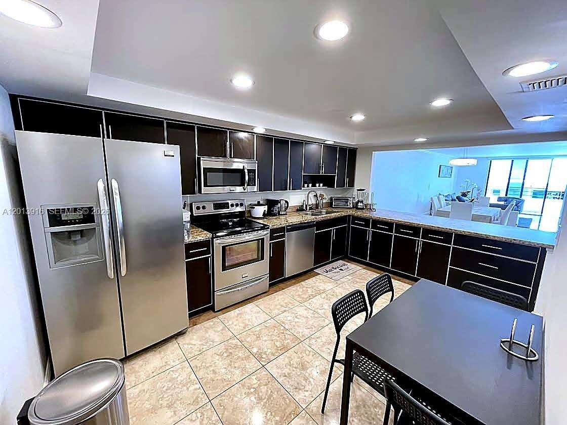The Olympus at 2500 Parkview Dr, Hallandale Beach, FL 33009 - For Rent photo 1