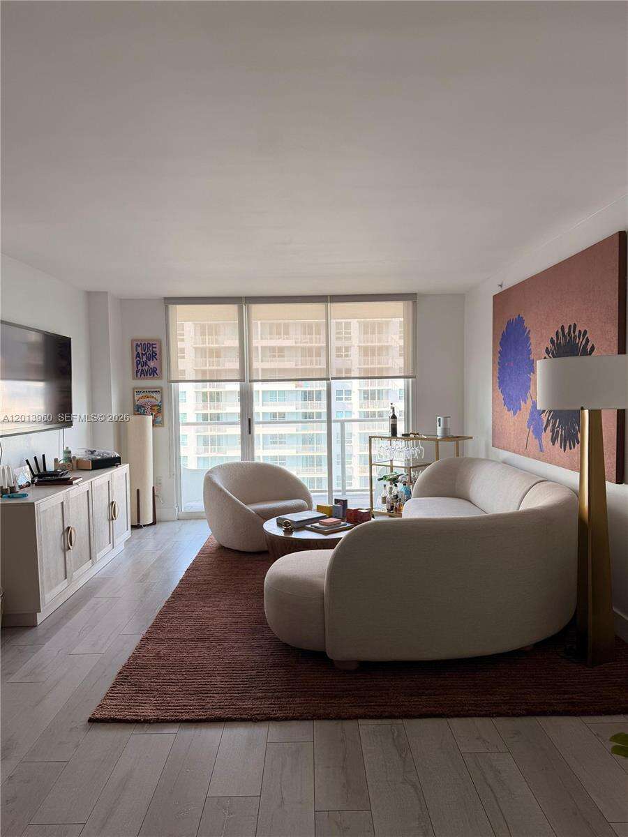 The Mark On Brickell at 1155 Brickell Bay Dr, Miami, FL 33131 - For Rent photo 2