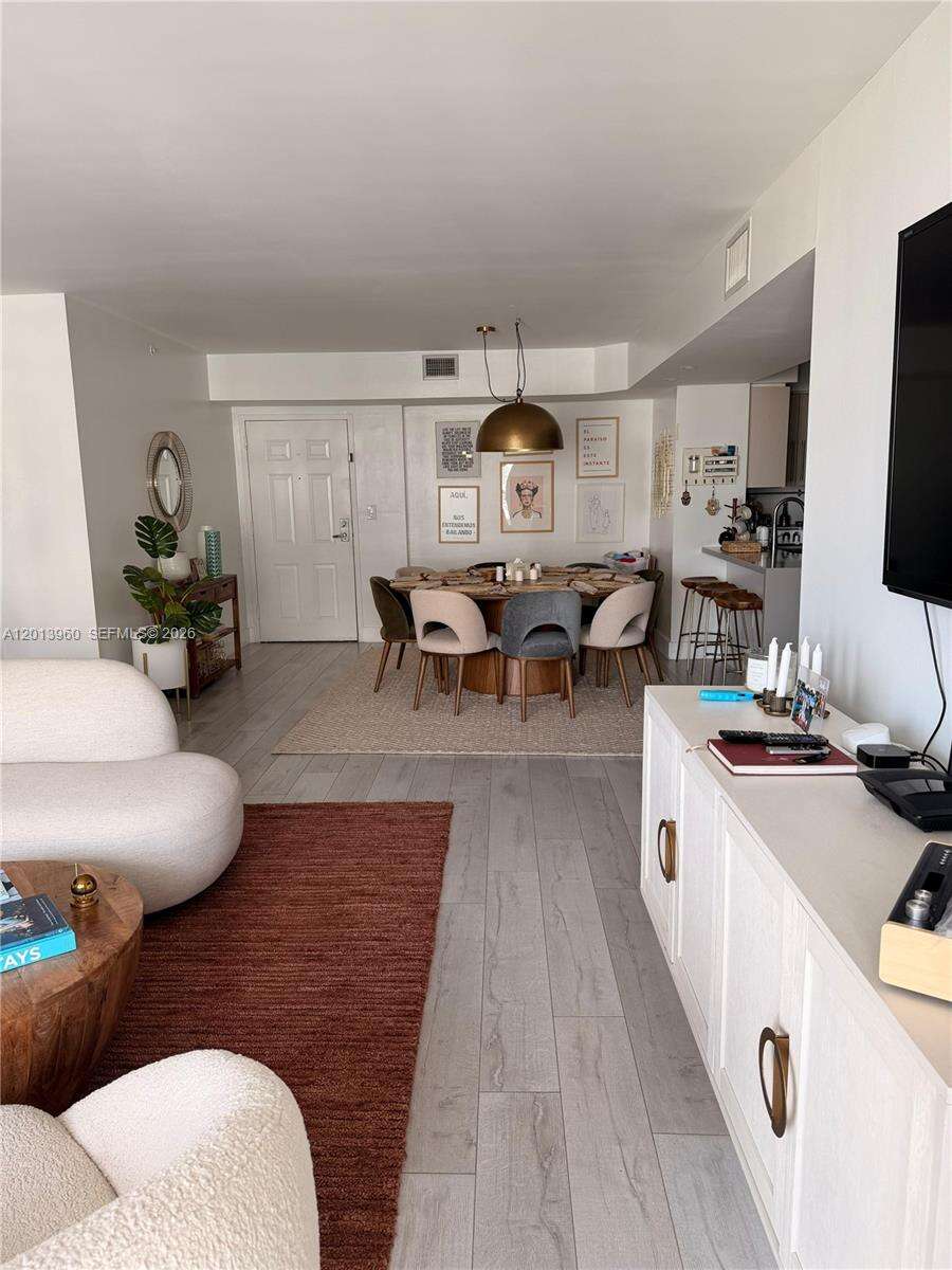 The Mark On Brickell at 1155 Brickell Bay Dr, Miami, FL 33131 - For Rent photo 4