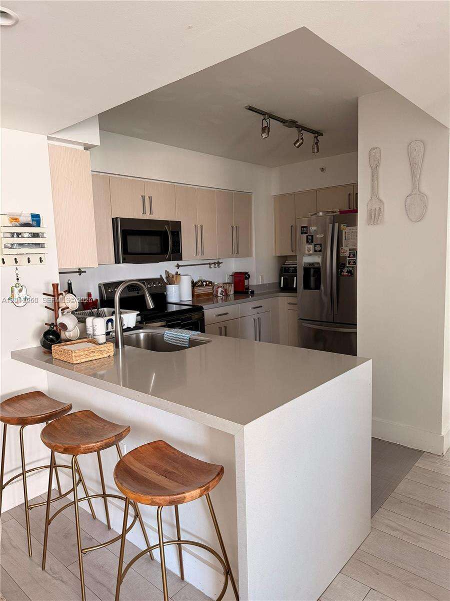 The Mark On Brickell at 1155 Brickell Bay Dr, Miami, FL 33131 - For Rent photo 5