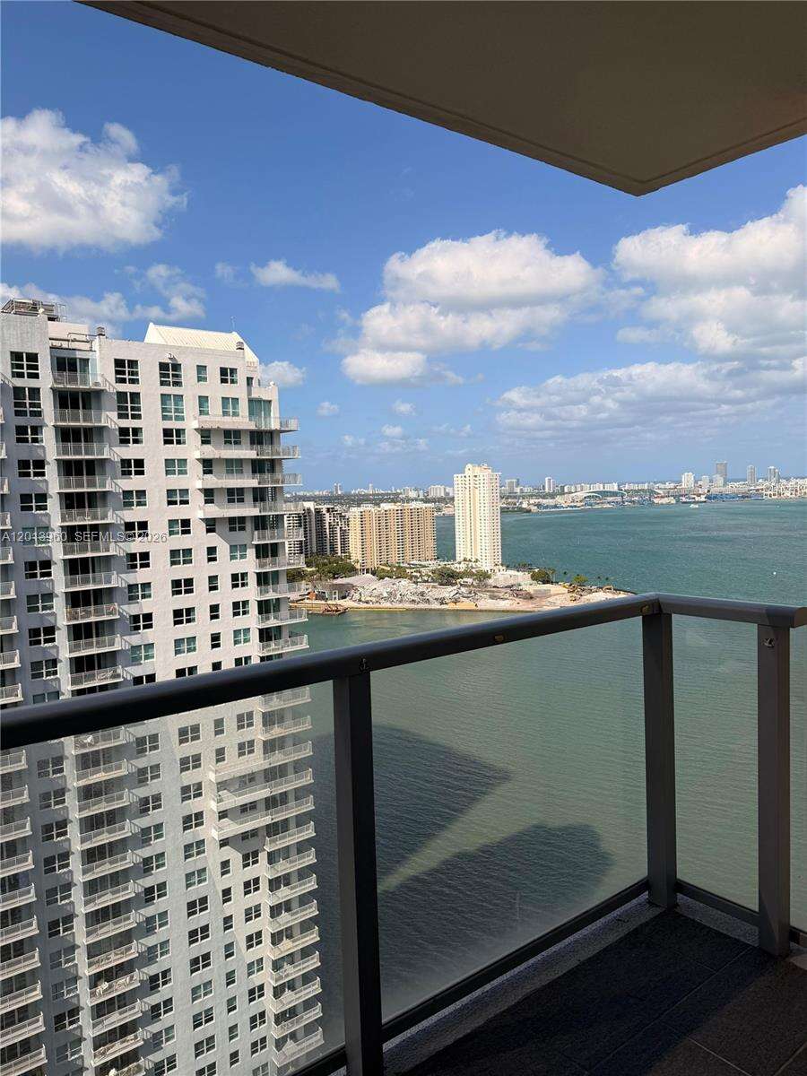 The Mark On Brickell at 1155 Brickell Bay Dr, Miami, FL 33131 - For Rent photo 6