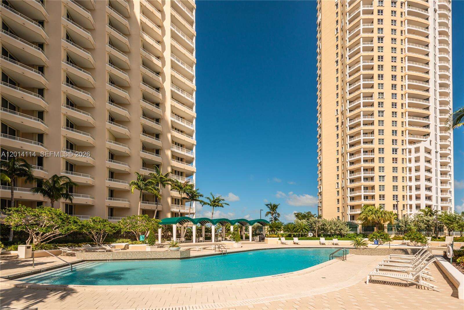 One Tequesta Point at 888 Brickell Key Dr, Miami, FL 33131 - For Rent photo 2