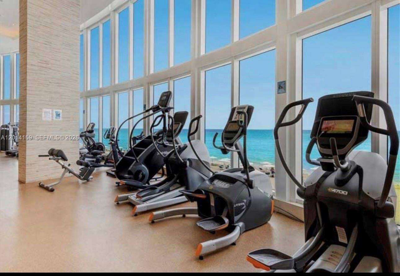 Trump Tower 2 at 15901 Collins Ave, Sunny Isles Beach, FL 33160 - For Rent photo 2