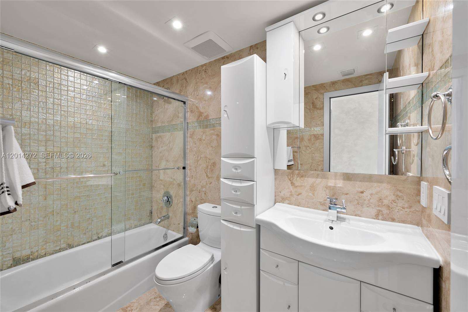 The Beach Club Two at 1830 Ocean Dr, Hallandale Beach, FL 33009 - For Rent photo 19
