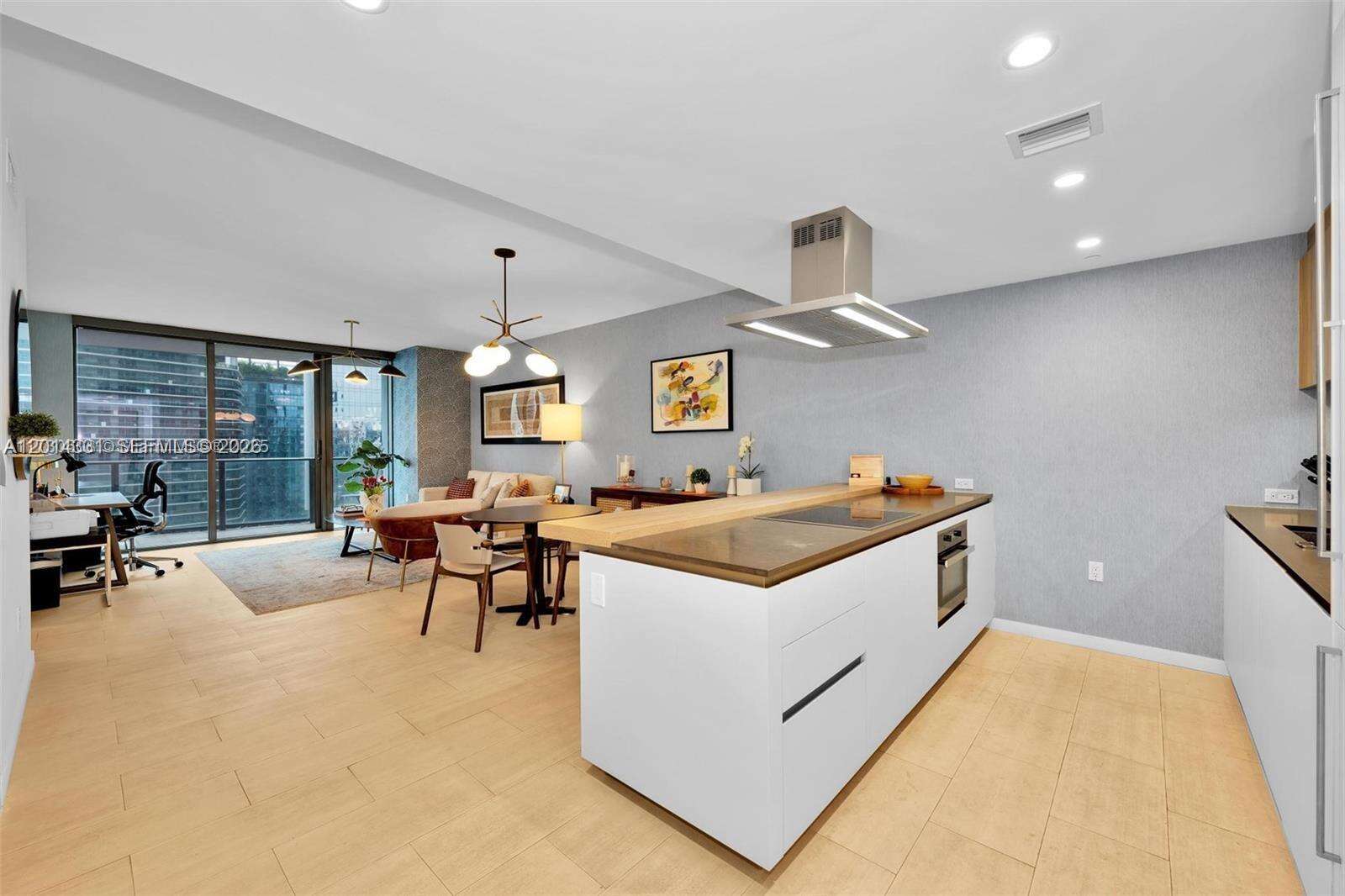 Brickell Flatiron at 1000 Brickell Plz, Miami, FL 33131 - For Rent photo 2