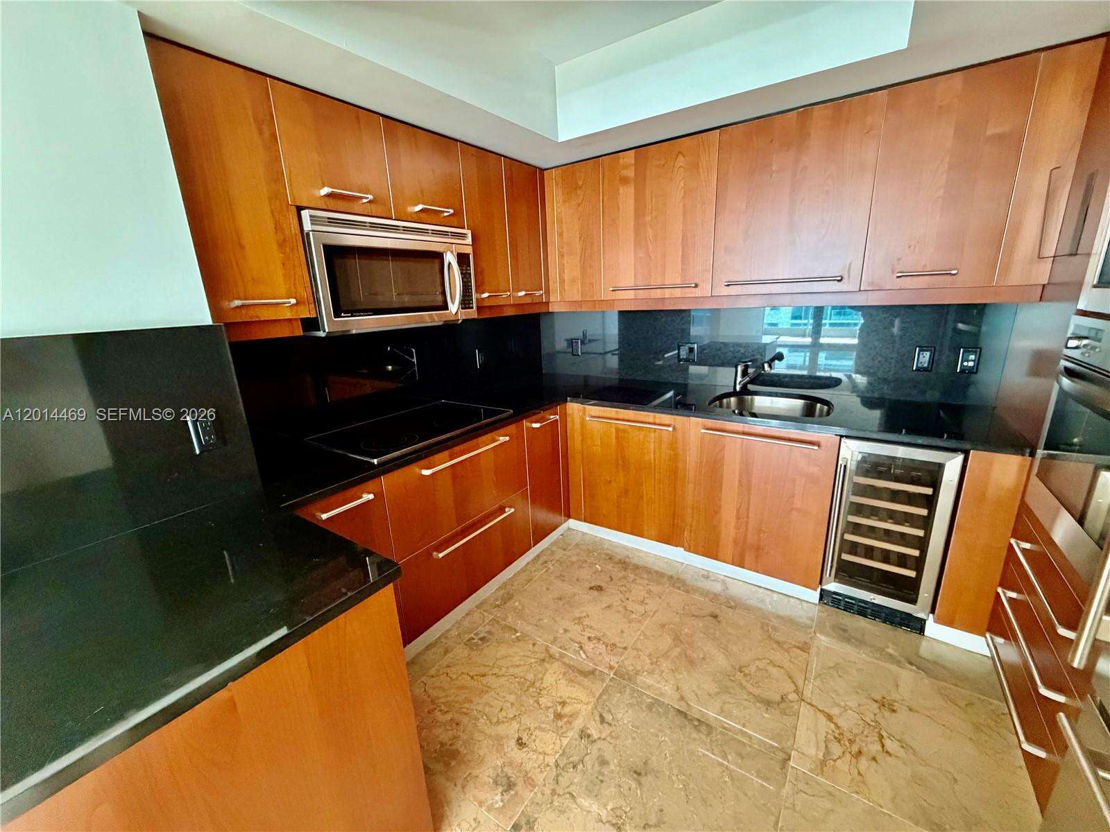 Jade At Brickell Bay at 1331 Brickell Bay Dr, Miami, FL 33131 - For Rent photo 17