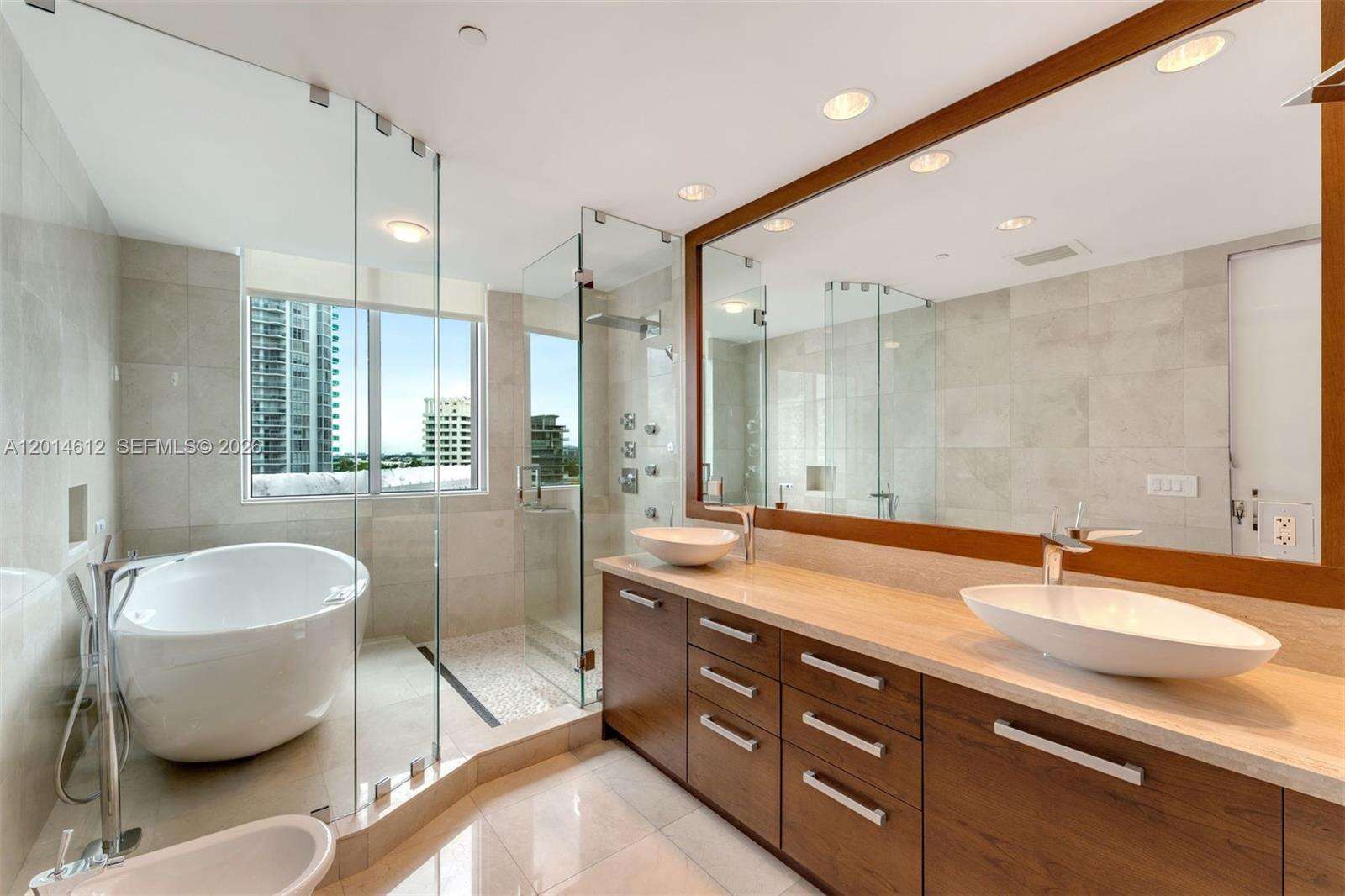 The Bath Club at 5959 Collins Ave, Miami Beach, FL 33140 - For Rent photo 14