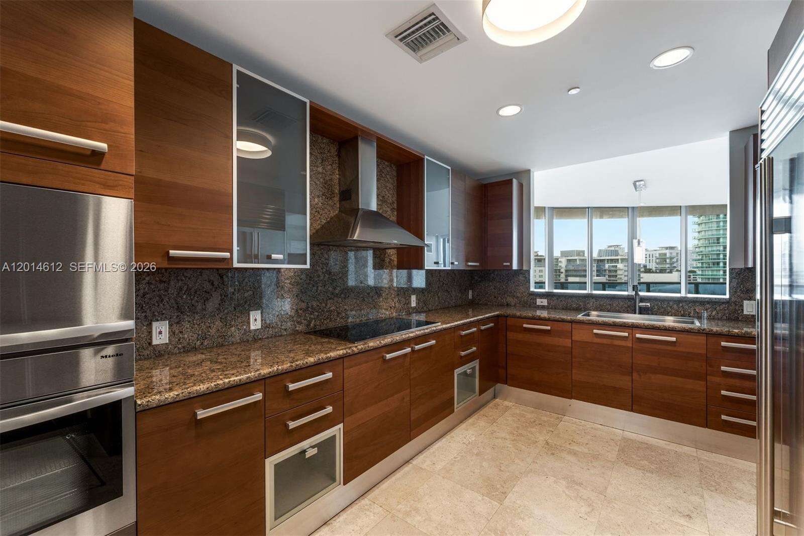 The Bath Club at 5959 Collins Ave, Miami Beach, FL 33140 - For Rent photo 6