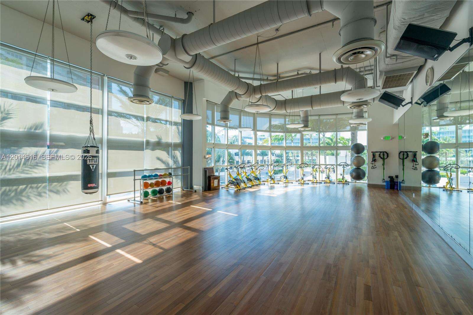 Continuum North Tower at 50 Pointe Dr, Miami Beach, FL 33139 - For Rent photo 12