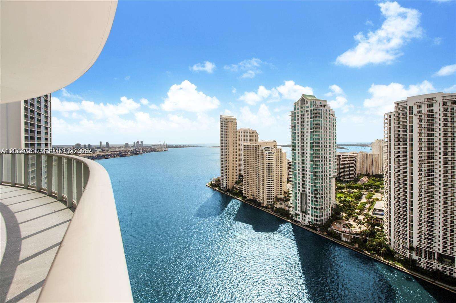 Met 1 at 300 Biscayne Blvd, Miami, FL 33131 - For Rent photo 1