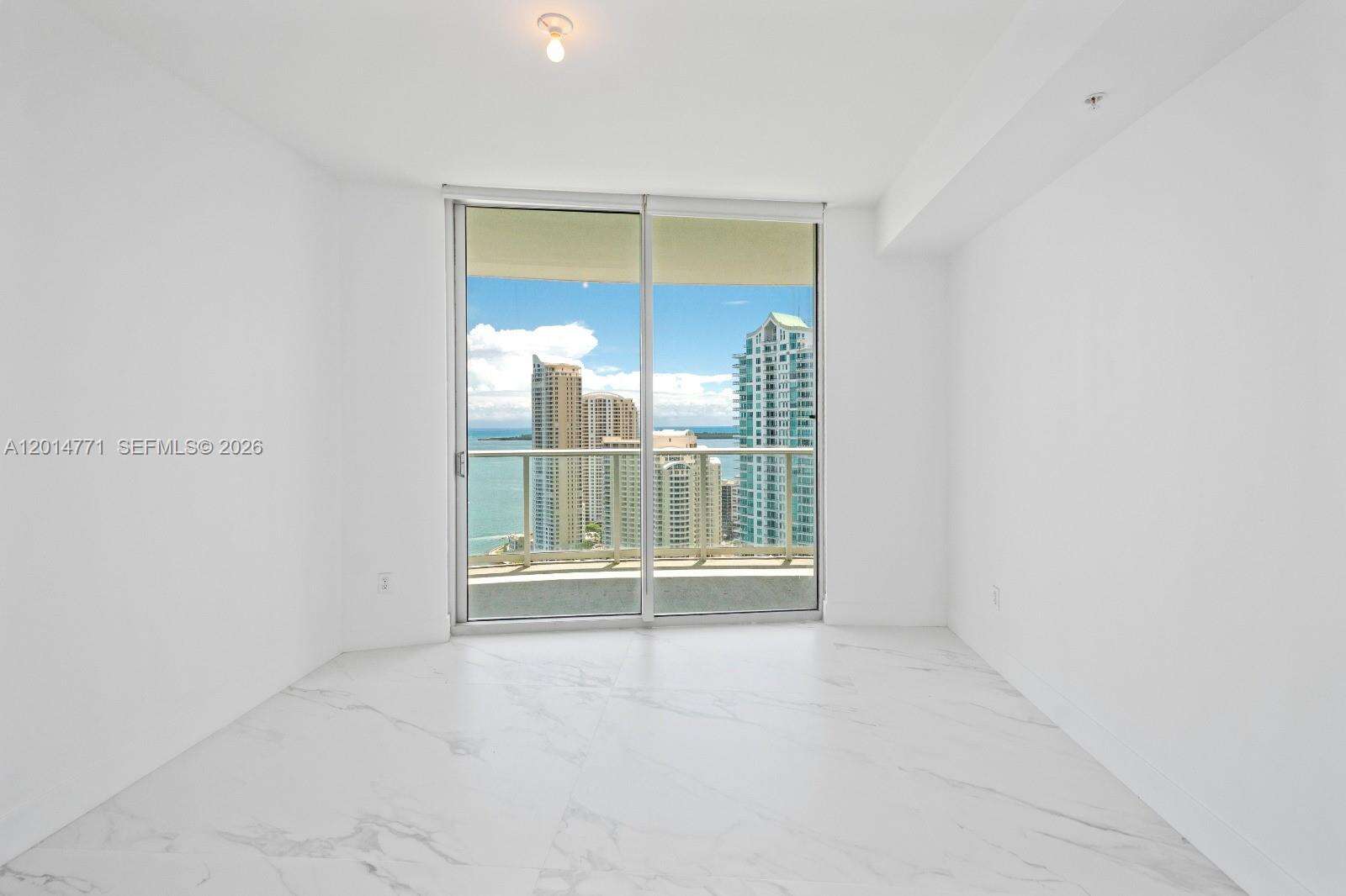 Met 1 at 300 Biscayne Blvd, Miami, FL 33131 - For Rent photo 11